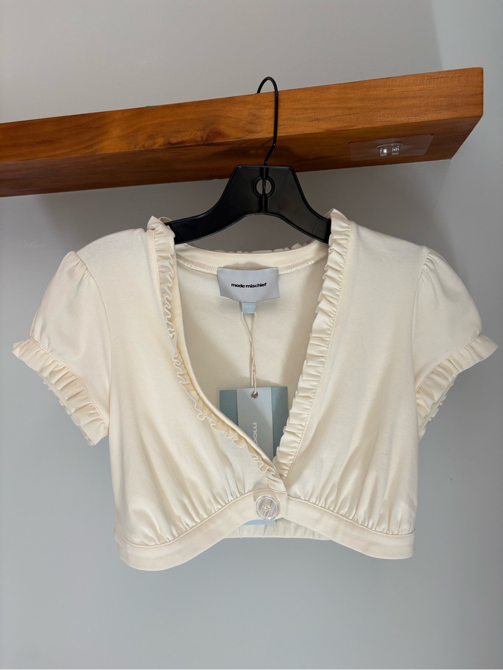 Moss & Spy Cream Ruffle-Trim Crop Top